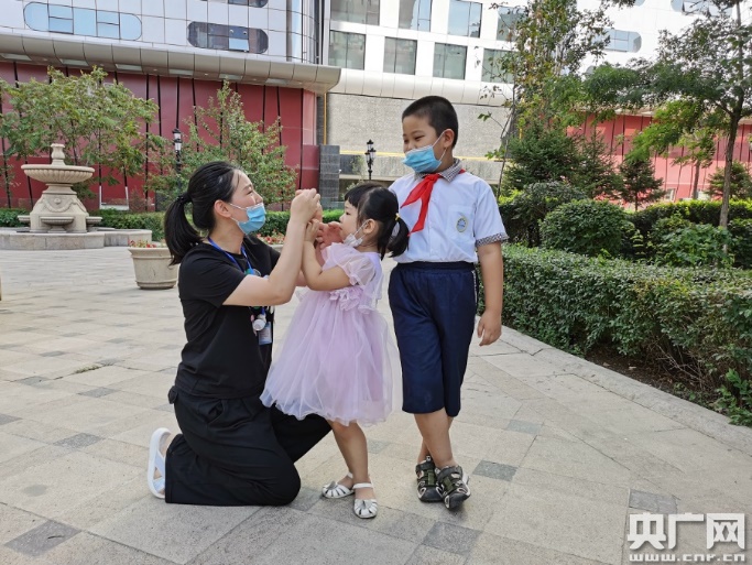 香港与乌鲁木齐疫情政策对比，防控策略与最新动态解析