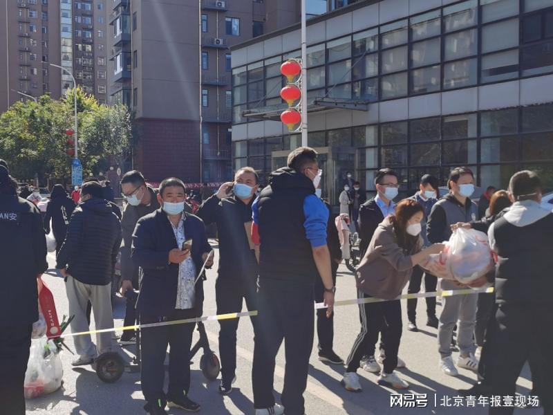 北京正式封控，一座城市的暂停与重启