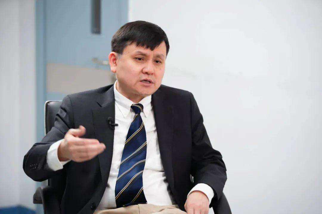 张文宏任职上海疾控中心主任/上海疾控专家组组长张文宏