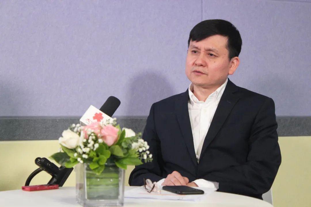 香港防疫措施再度收紧，挑战与应对