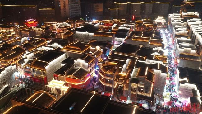 南昌街，香港市井烟火中的文化密码
