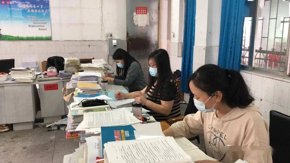 郑州大学疫情打卡，数字化防控下的校园生活纪实