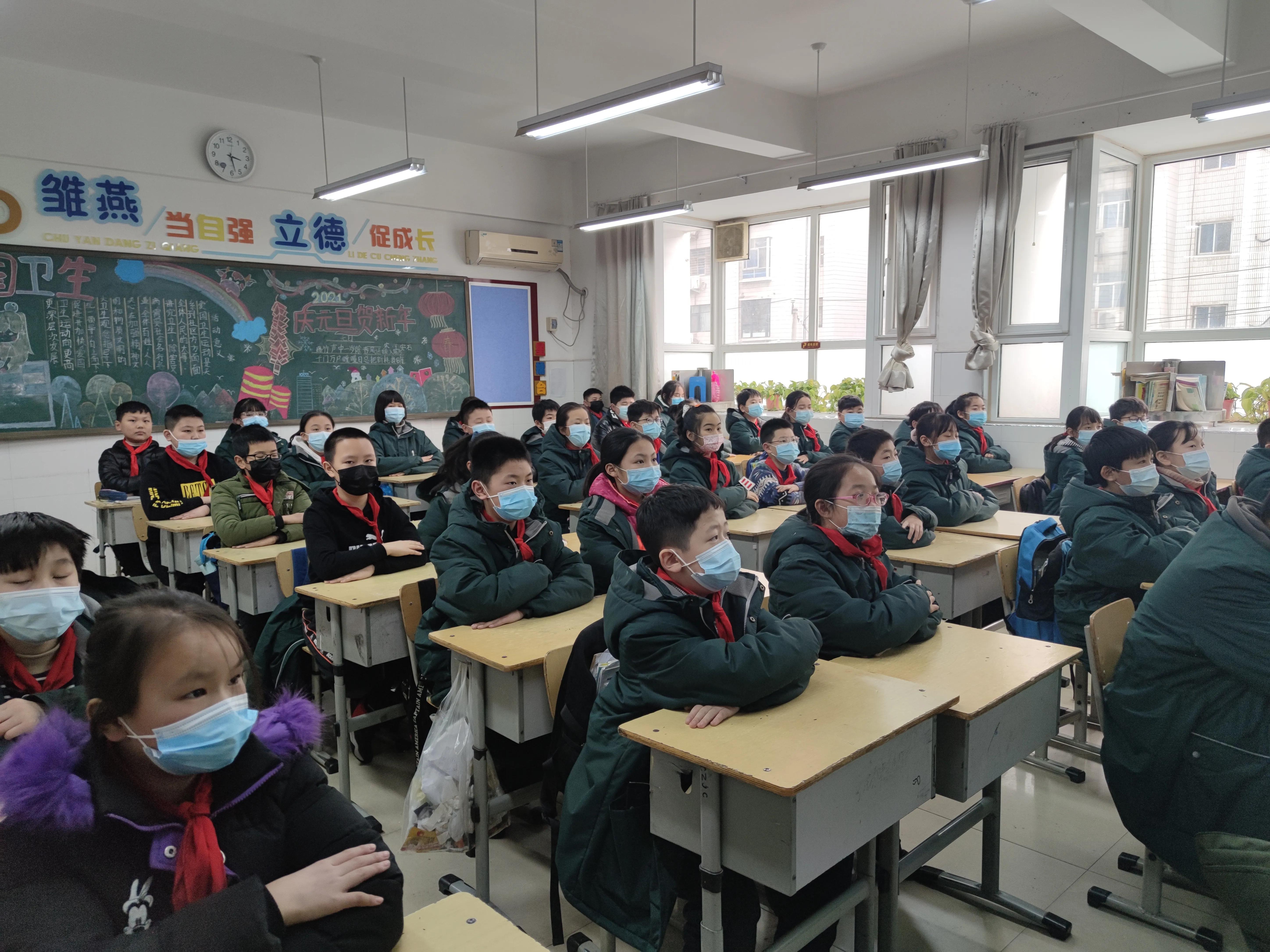 郑州病例成都轨迹引关注，跨区域疫情防控的挑战与应对