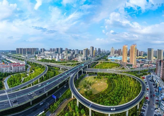 郑州与南京，两座城市的疫情大考与治理启示